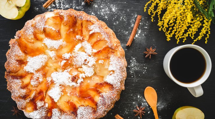 Шарлотка без яєць та молока