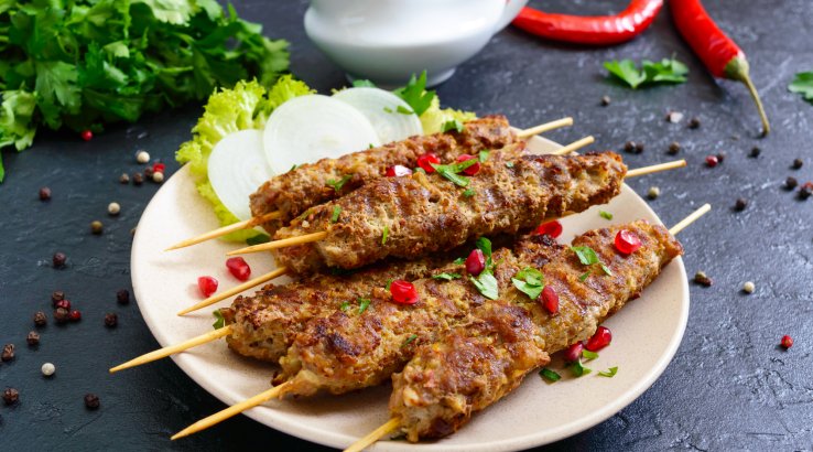 Люля-кебаб з баранини на мангалі