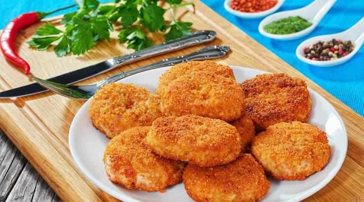 Курячі котлети з яблуками