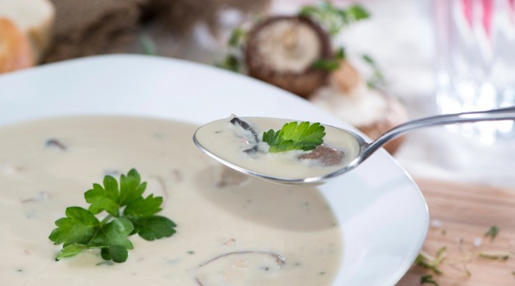 Зупа молочна з гливами