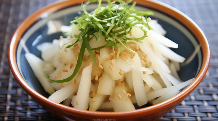 Японський салат з білої редьки
