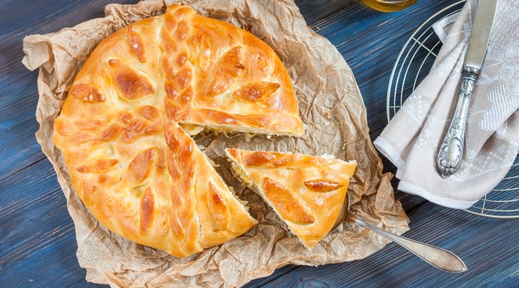 Пиріг з яйцем і цибулею