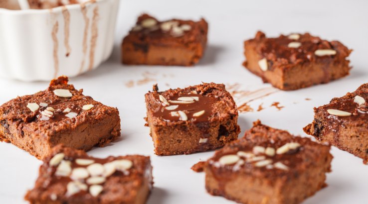 Гарбузово-шоколадний торт із двох інгредієнтів