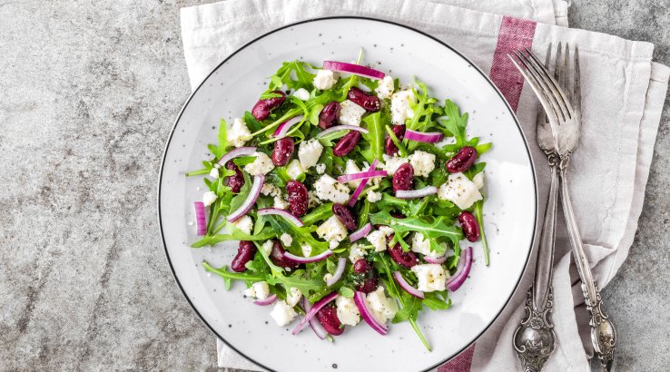 Салат з руколою та квасолею