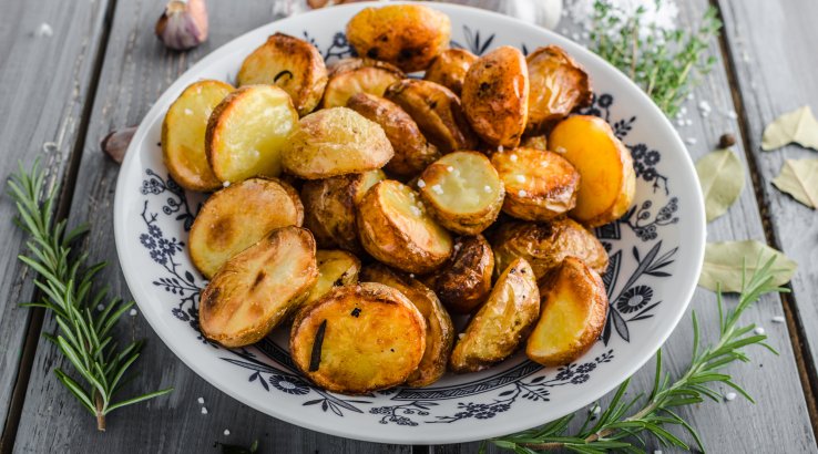 Запечена картопля зі шкіркою