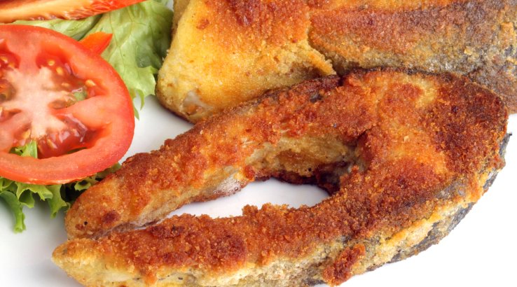 Обсмажений стейк з сазана