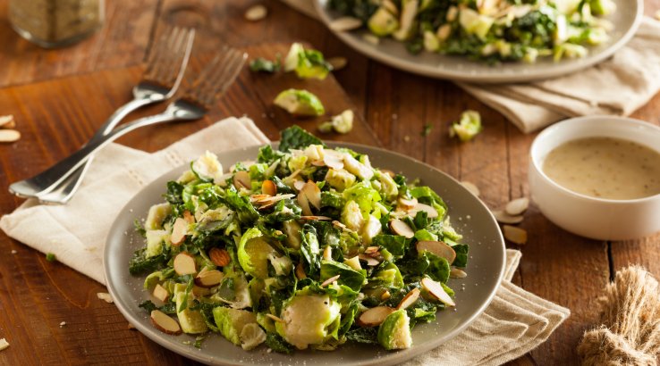 Салат із брюсельською капустою