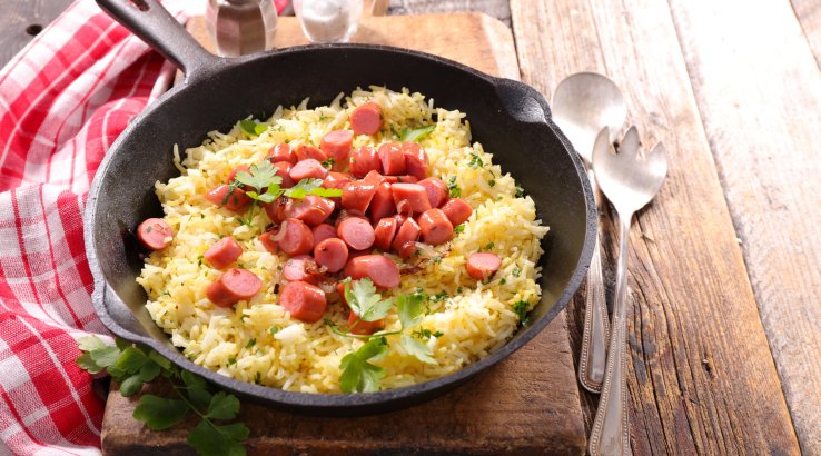 Рис з сосисками