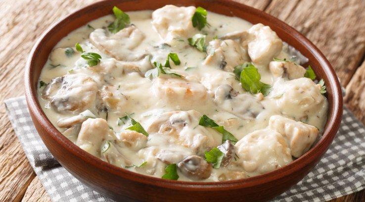 Куряче фрикасе у соусі