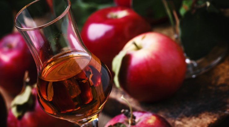 Домашнє яблучно-малинове вино