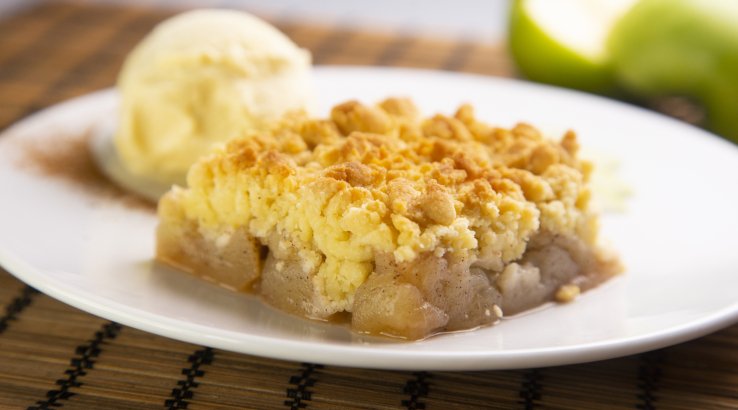 Коблер з яблуками