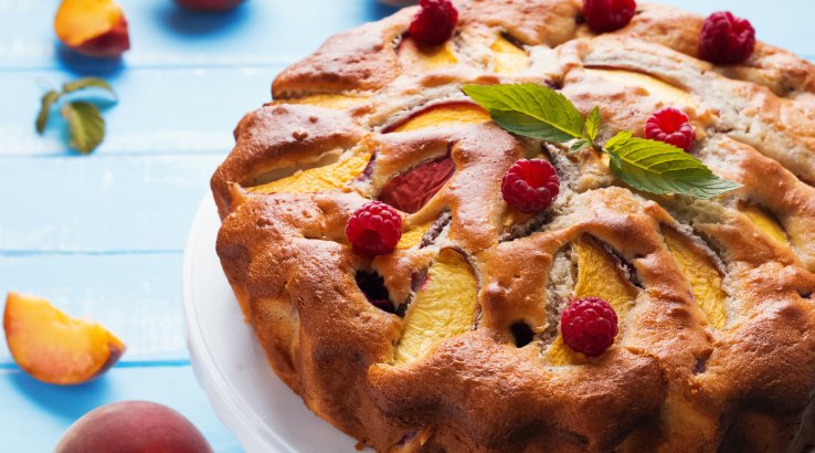 Пиріг з персиками