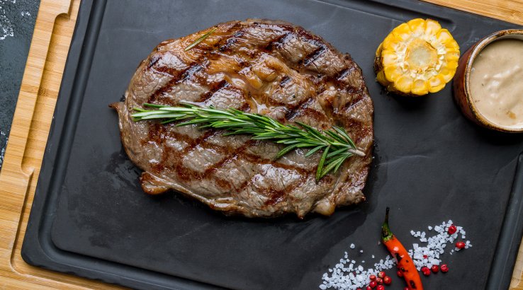 Яловичий стейк