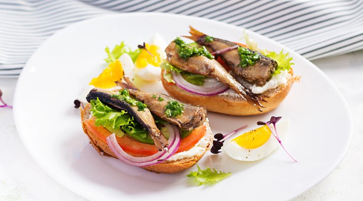 Бутерброди зі шпротами