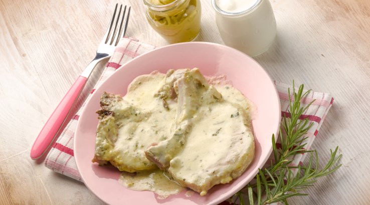 Запечена свинина під йогуртом