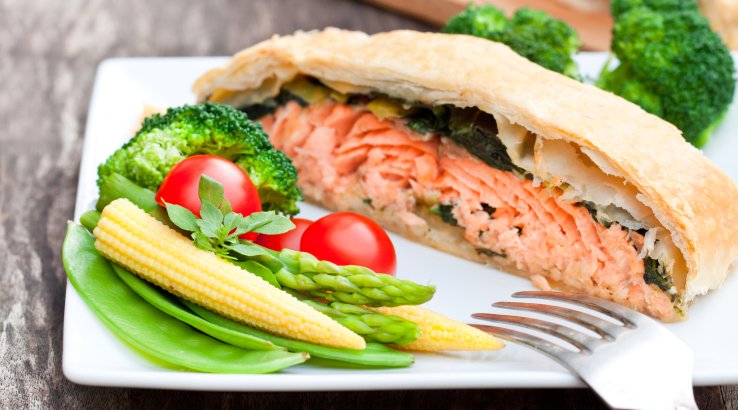 пирог с лососем и луком порей