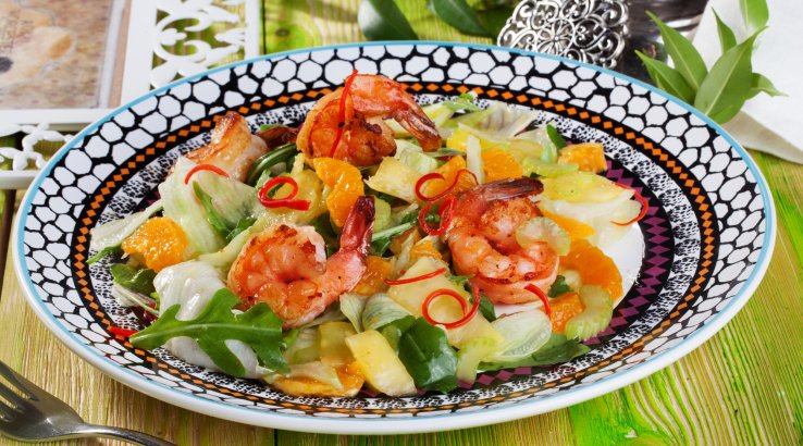 Салат з морепродуктами і мандаринами - рецепт