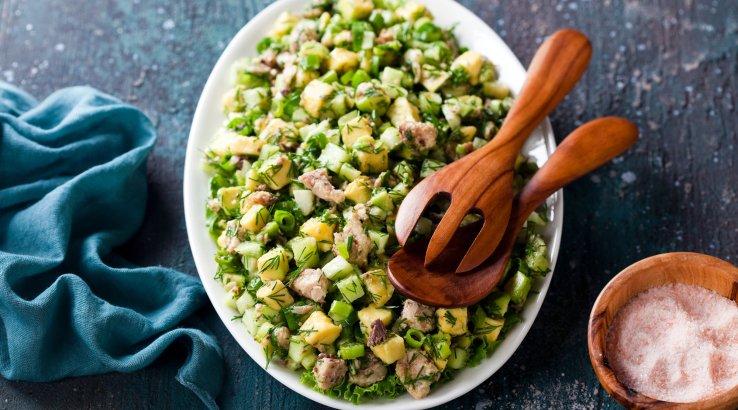 Салат з печінкою тріски