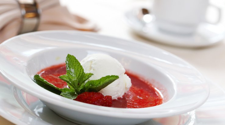 Полуничний суп