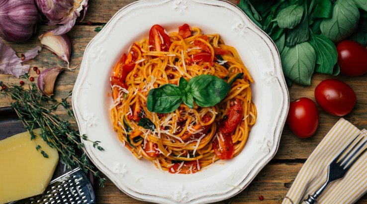 Паста в томатном соусе