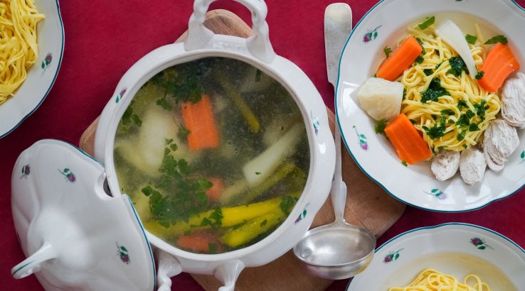 Курячий суп з локшиною