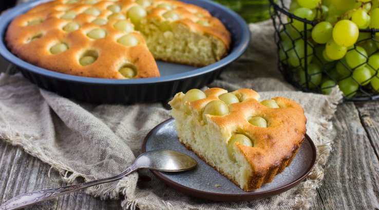 Пиріг з виноградом