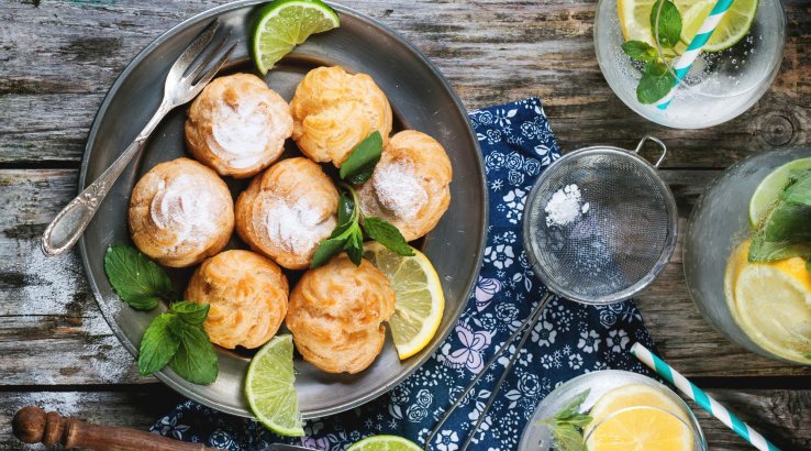 Профитроли с лимонным кремом