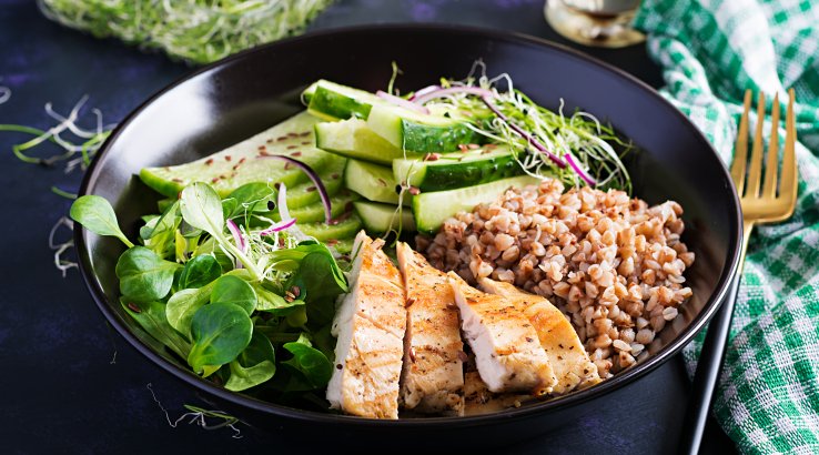 гречка з м'ясом та зеленню