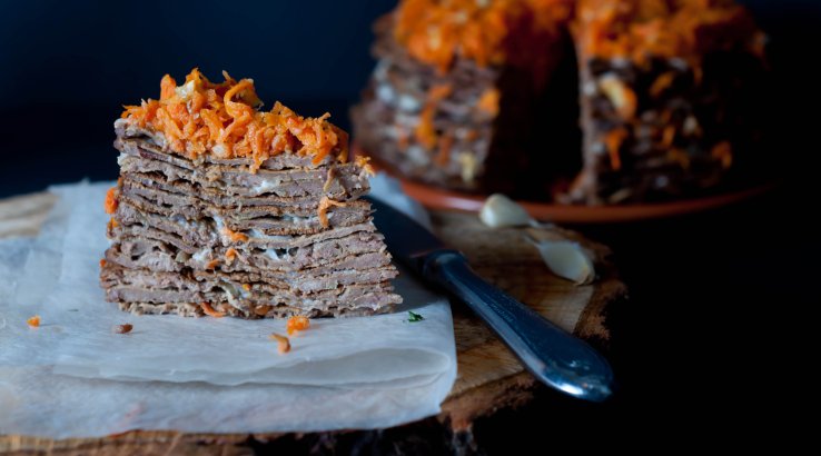 Торт зі свинячої печінки