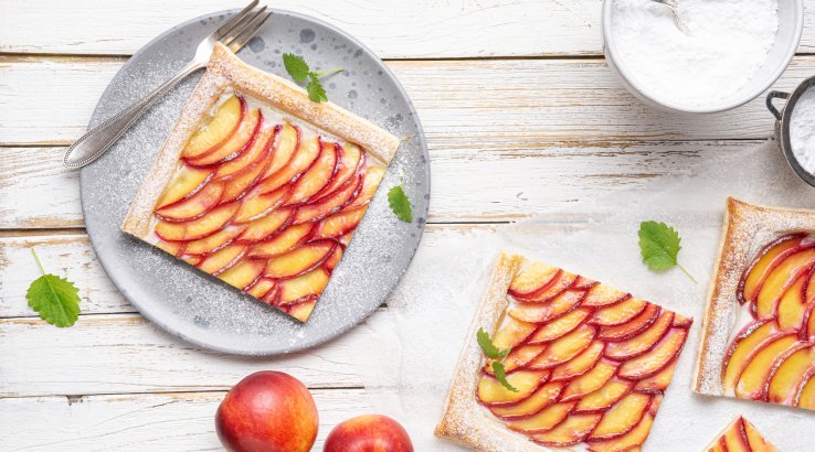 тарт з нектаринами