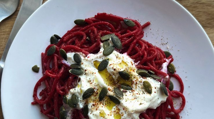 бурякова паста зі страчателою