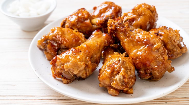 Крильця в соусі