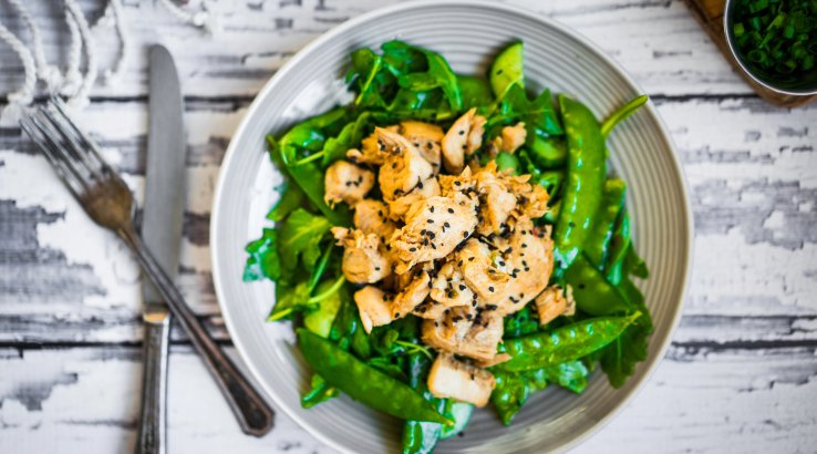 Салат з горошком і куркою