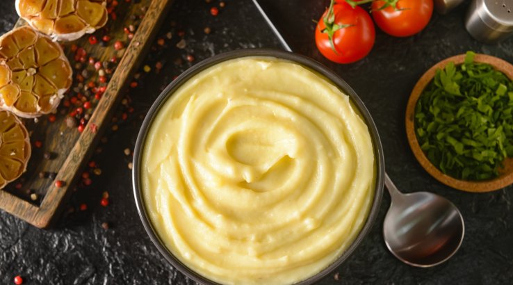 Пюре з молодої картоплі та арахісу