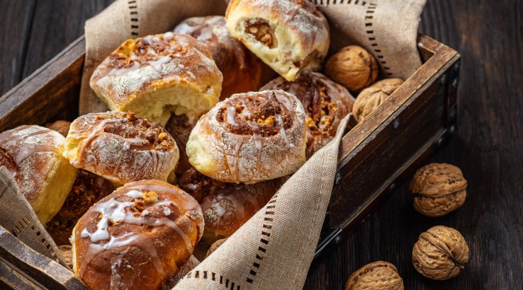 Булочки зі згущівкою