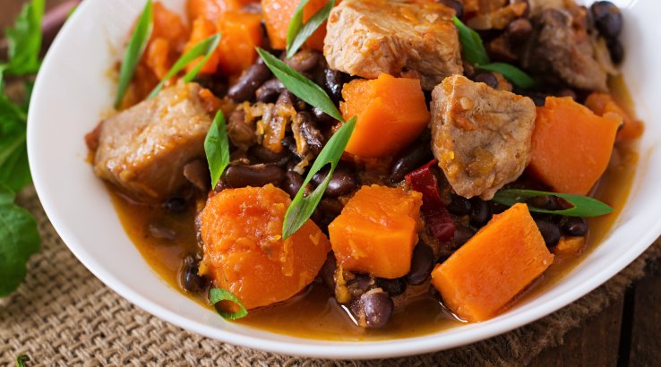 Свинина з квасолею і гарбузом