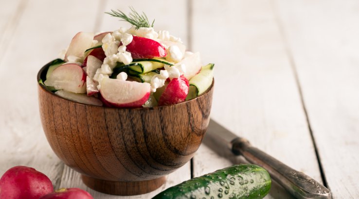 Салат з редиски та кисломолочного сиру