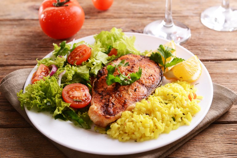 Лосось з рисом