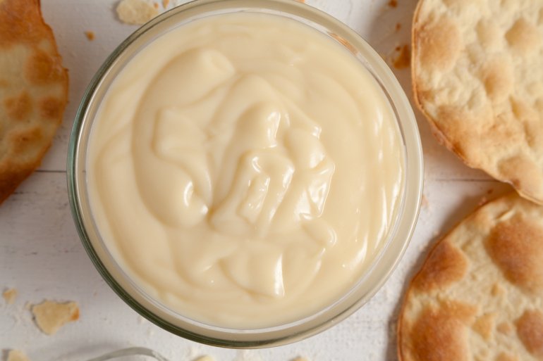 Заварний крем із білого шоколаду