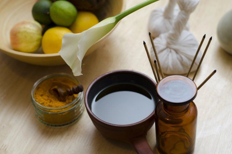 В&nbsp;аюрведі важливо їсти свіжу, не&nbsp;надто оброблену&nbsp;їжу. Фото: Depositphotos