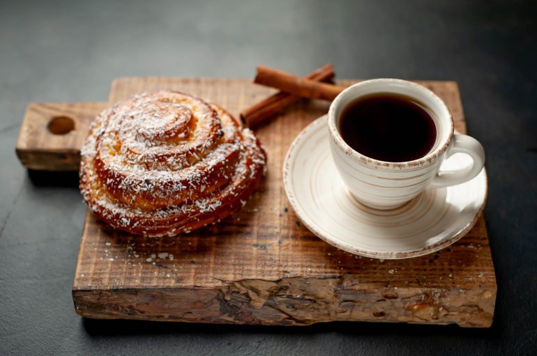 Кава із&nbsp;сінабоном