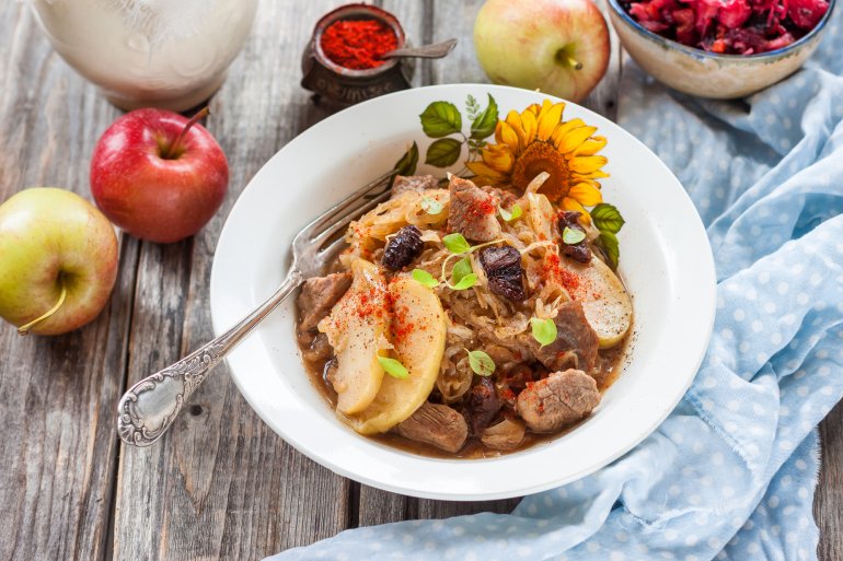 Душенина з&nbsp;капустою