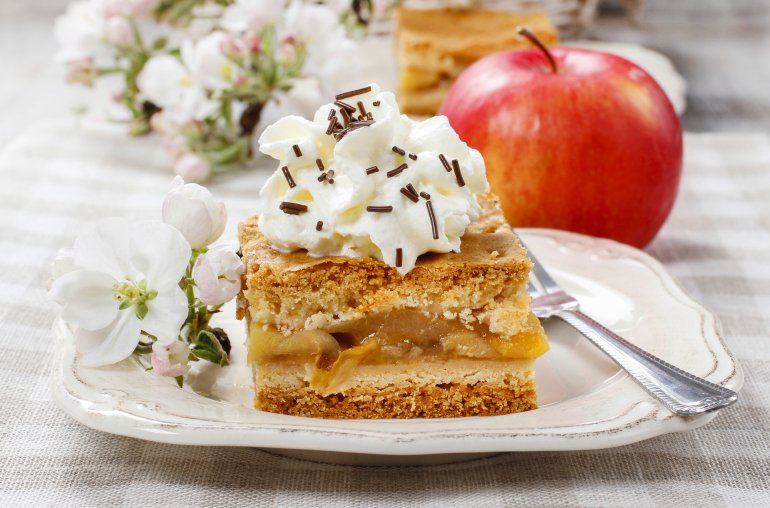 Пирог с грушей и яблоками&nbsp;