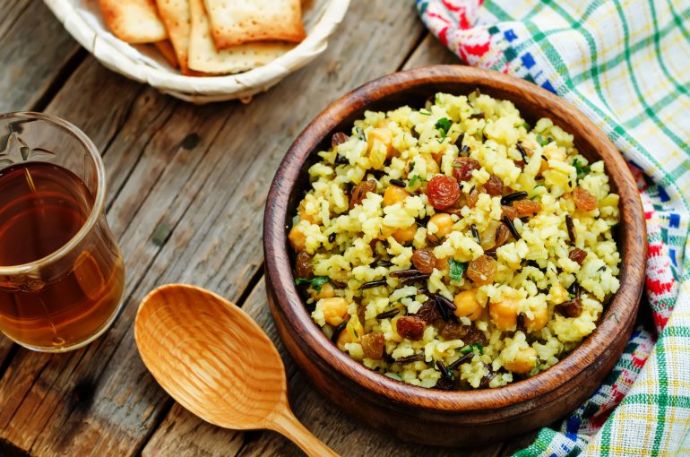 Салат с&nbsp;рисом