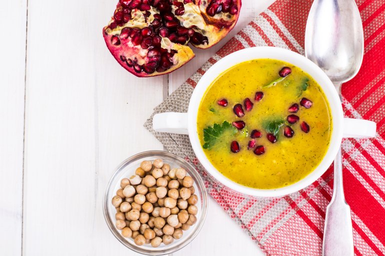 Квасолевий суп з&nbsp;гранатом