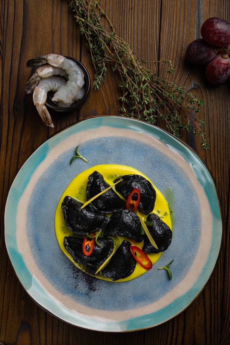 Черные вареники