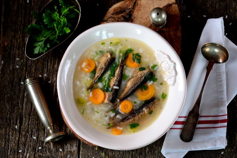 Суп зі&nbsp;шпротами