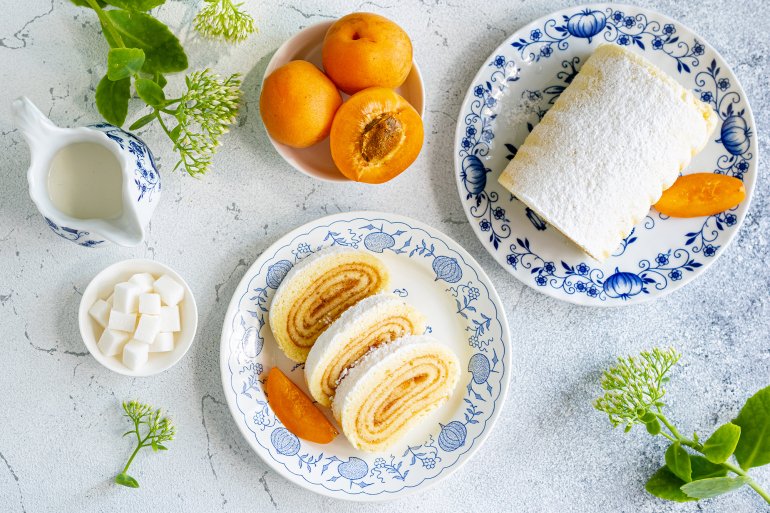 Рулет «Абрикосовий сонет»