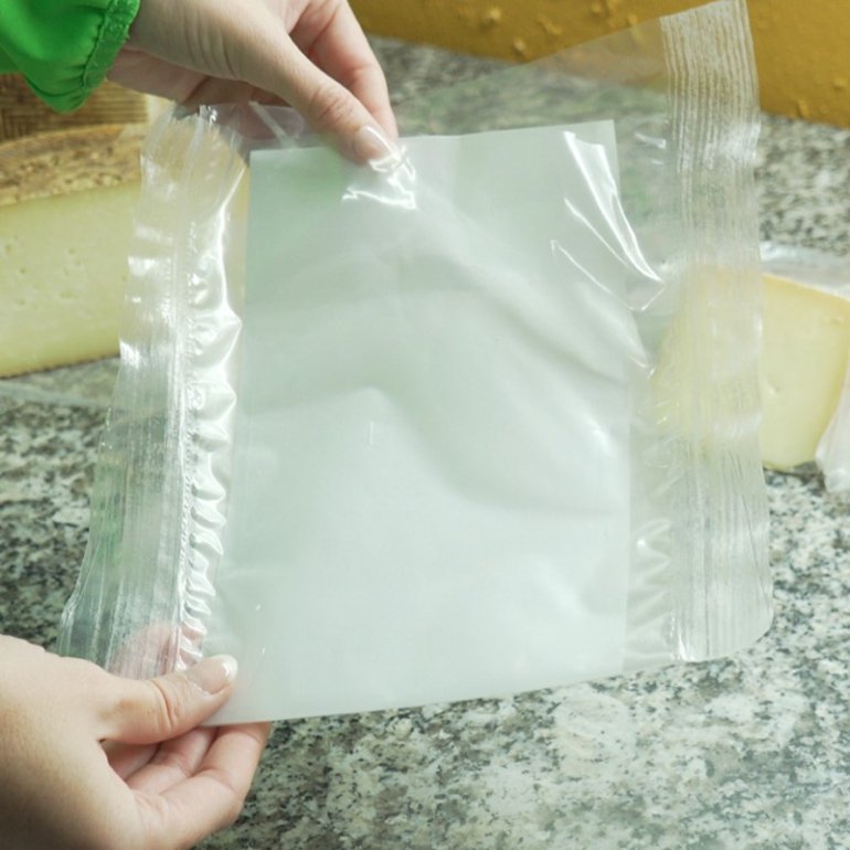 Новая упаковка обладает антигрибковыми свойствами. Фото: www.foodingredientsfirst.com