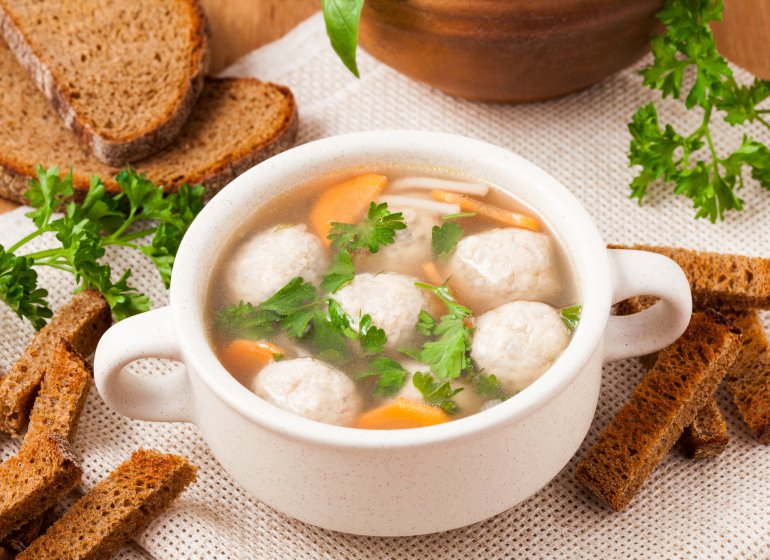 Суп с&nbsp;фрикадельками